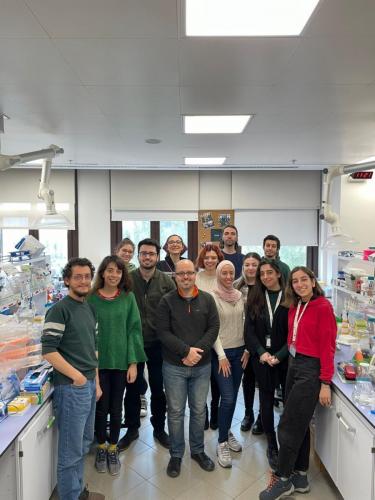 Group photo at the lab.
